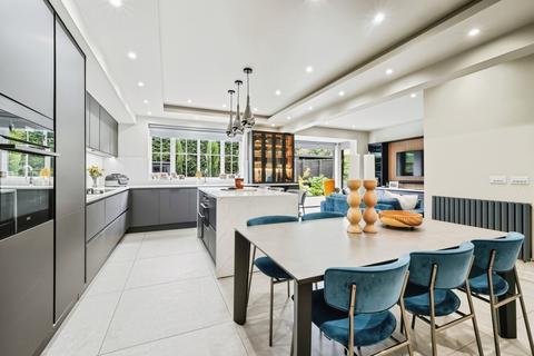 5 bedroom detached house for sale, Brook Farm Close, Hertfordshire CM23