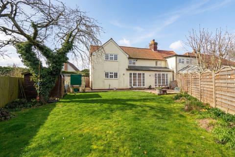 4 bedroom semi-detached house for sale, Henham Road, Saffron Walden CB11