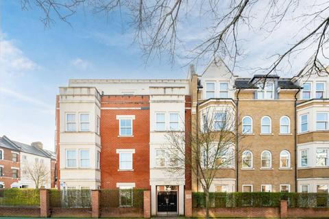 Wendle Square, Battersea, London, SW11