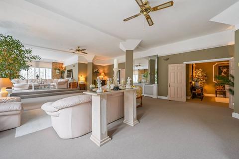 3 bedroom flat for sale, Telfords Yard, Wapping, London, E1W