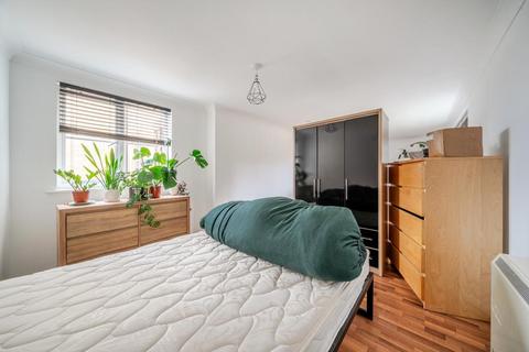 2 bedroom flat for sale, High Wycombe,  Buckinghamshire,  HP13