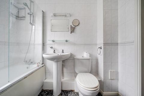 2 bedroom flat for sale, High Wycombe,  Buckinghamshire,  HP13