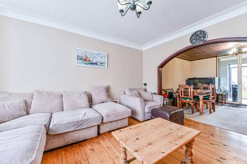4 bedroom terraced house for sale, Dorchester Avenue, N13, Palmers Green, London, N13