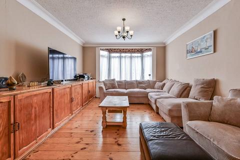 4 bedroom terraced house for sale, Dorchester Avenue, N13, Palmers Green, London, N13