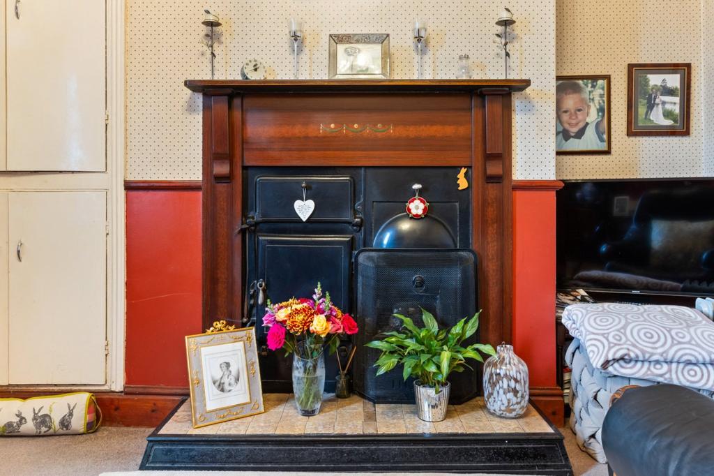 Sitting/Dining Room