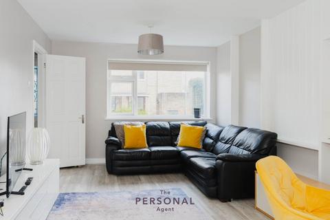 undefined, Hayden Court, Addlestone