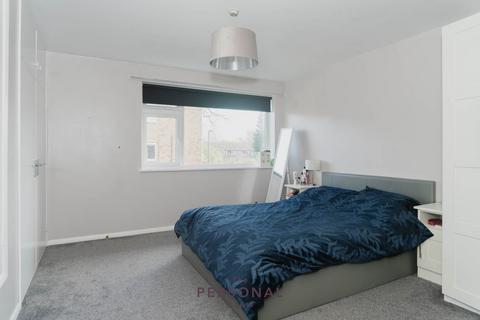 undefined, Hayden Court, Addlestone