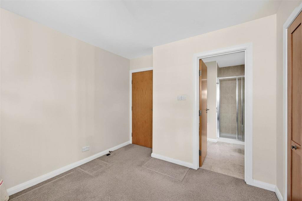 25 Rubislaw Drive 8