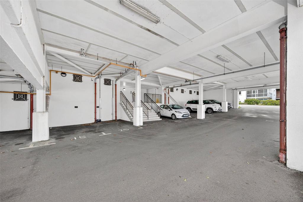 25 Rubislaw Drive 11