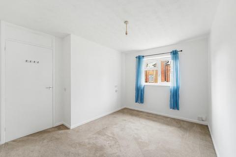 1 bedroom semi-detached bungalow for sale, Henbit Close, Tadworth KT20