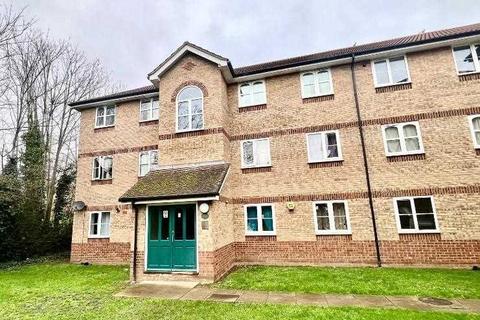 2 bedroom apartment for sale, Worcester Gardens, Slough
