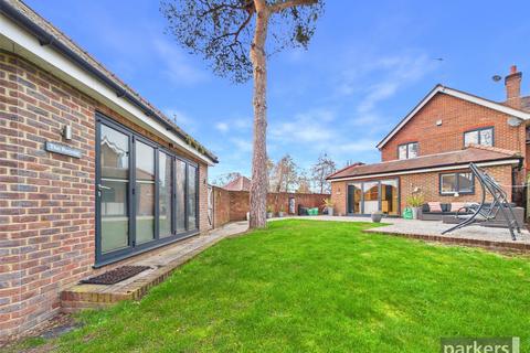4 bedroom semi-detached house for sale, Floral Court, Hare Hatch RG10