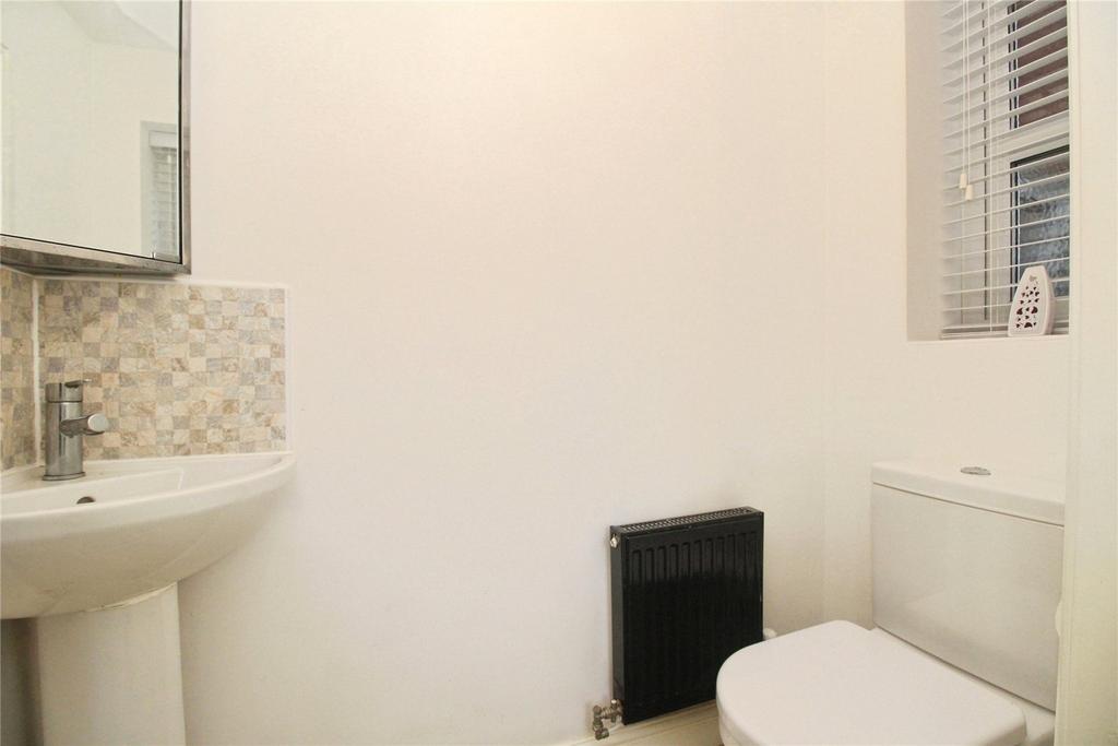 Cloakroom/Wc