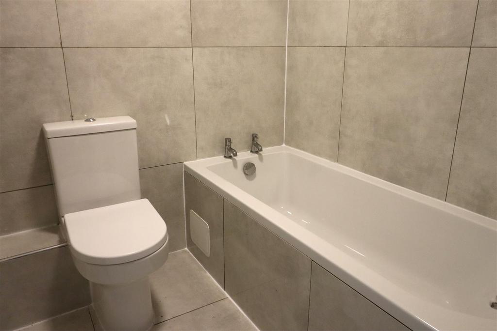 Bathroom.JPG