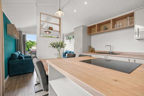2 bedroom lodge for sale, Oulton Broad Lowestoft