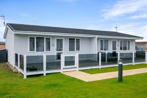 2 bedroom chalet for sale, Wilsthorpe Bridlington