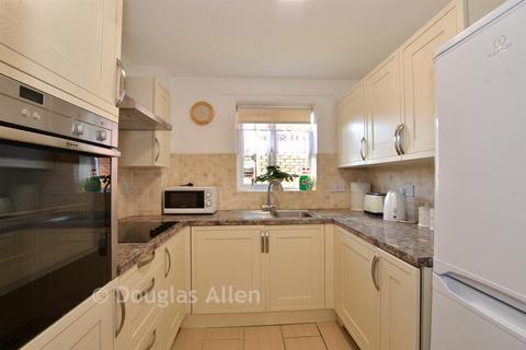 1 bedroom ground floor flat for sale, Sun Street, Billericay, Essex