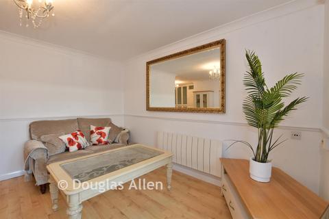 1 bedroom ground floor flat for sale, Albion Court, Billericay CM12