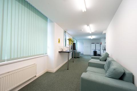 1 bedroom in a house share to rent, Guildhall Walk, PO1