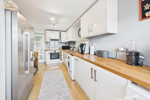 3 bedroom terraced house for sale, Hampden Road, Stoke Mandeville