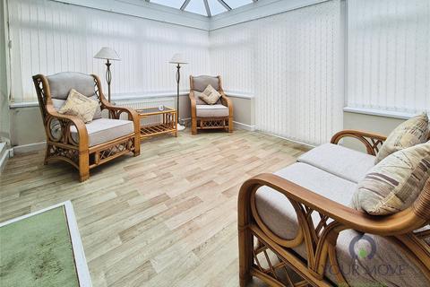 2 bedroom bungalow for sale, Stanmer Drive, East Sussex BN22