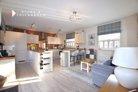4 bedroom detached house for sale, Winterbourne Gardens, Elmstead, Colchester