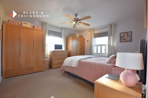 4 bedroom detached house for sale, Winterbourne Gardens, Elmstead, Colchester