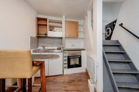 2 bedroom flat to rent, Aldersgate Street, EC1A