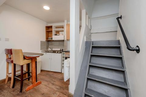 2 bedroom flat to rent, Aldersgate Street, EC1A