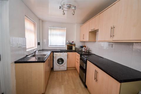 3 bedroom terraced house for sale, Warwick Street, Heaton