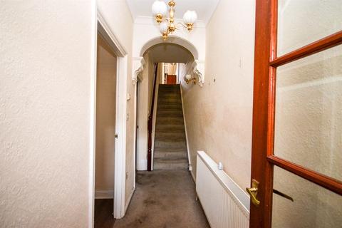 3 bedroom terraced house for sale, Warwick Street, Heaton