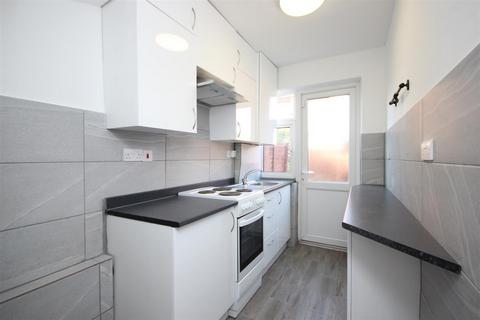 4 bedroom terraced house to rent, Mellitus Street, East Acton Station, London, W12 0