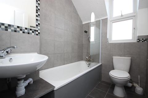 4 bedroom terraced house to rent, Mellitus Street, East Acton Station, London, W12 0