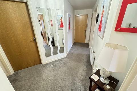 2 bedroom apartment for sale, Squires Grove, Willenhall