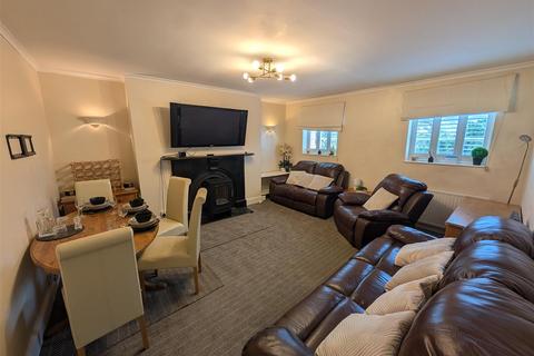 undefined, 32 Clarendon Square, Leamington Spa