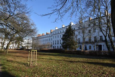 2 bedroom apartment to rent, 32 Clarendon Square, Leamington Spa