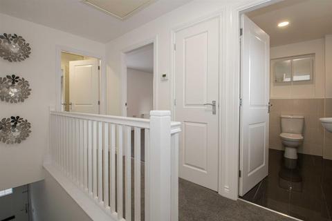 2 bedroom coach house to rent, Sakura Walk, Milton Keynes MK15