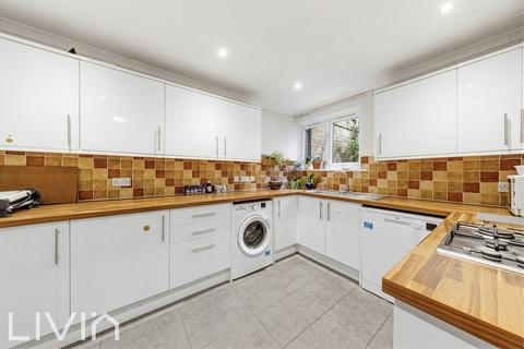 undefined, Croydon CR0