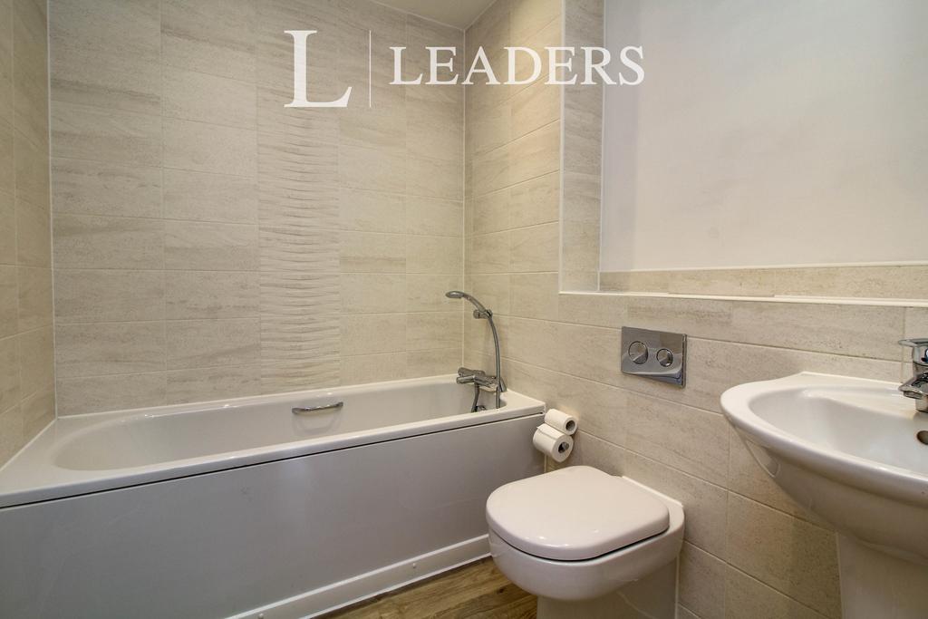 Main bathroom