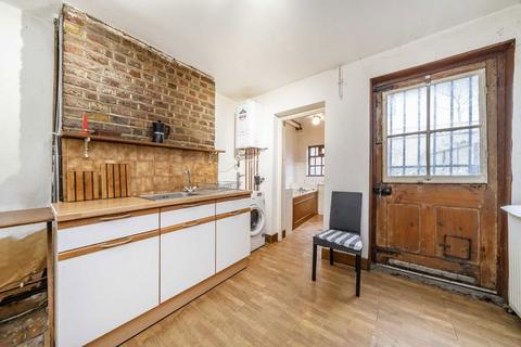 3 bedroom house for sale, Eleanor Road, London E8