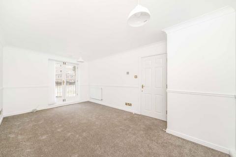 2 bedroom flat to rent, Island Row, London E14