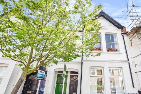 2 bedroom maisonette to rent, Boundary Road, Colliers Wood SW19