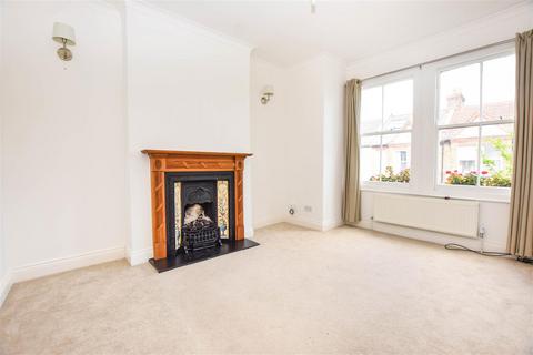 2 bedroom maisonette to rent, Boundary Road, Colliers Wood SW19