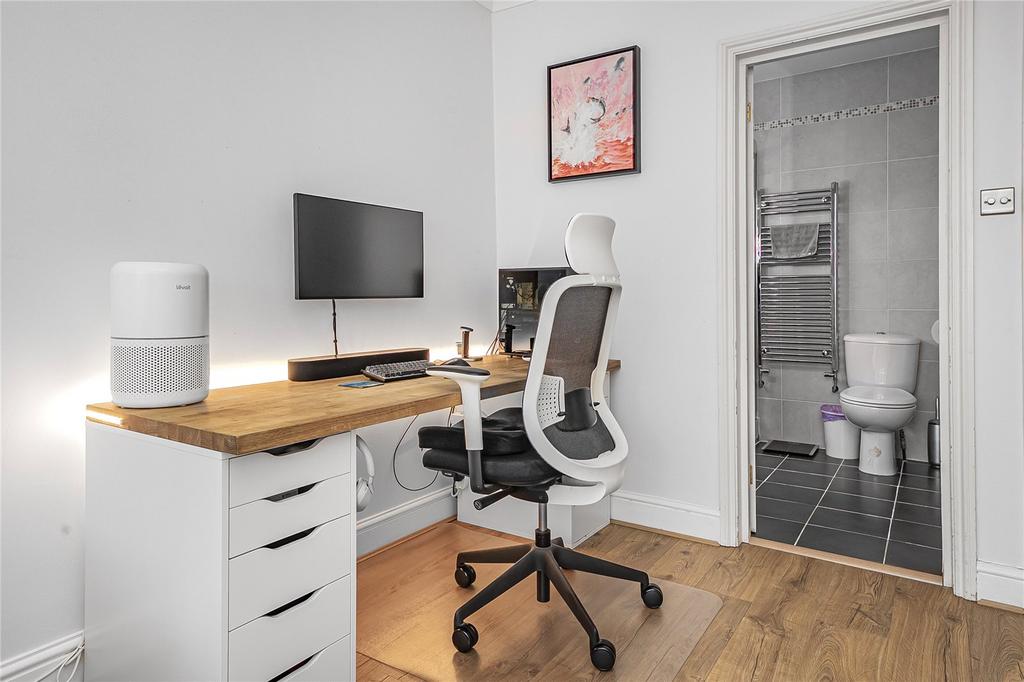 Bedroom/Study