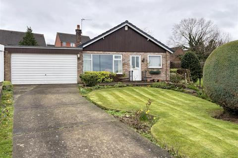 3 bedroom detached bungalow for sale, Cliffe House Avenue, Leeds