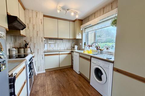 3 bedroom detached bungalow for sale, Cliffe House Avenue, Leeds