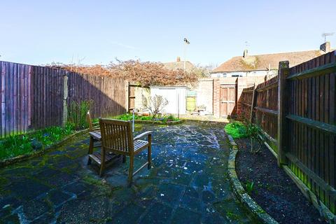 2 bedroom terraced house for sale, Maxwell Road, Surrey TW15