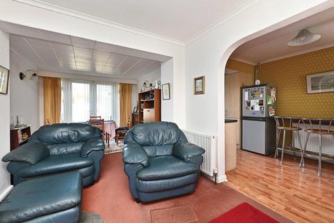 2 bedroom terraced house for sale, Maxwell Road, Surrey TW15