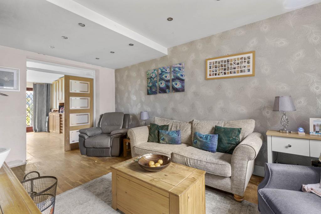 118 Little Marlow Rd, SL7 1 HG (LOW RES)-7