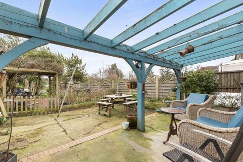 4 bedroom semi-detached house for sale, Little Marlow Road, Marlow, Buckinghamshire, SL7 1HG